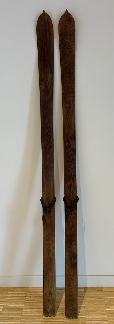 Wide "Shovel" Tip Scandinavian Snow Skis