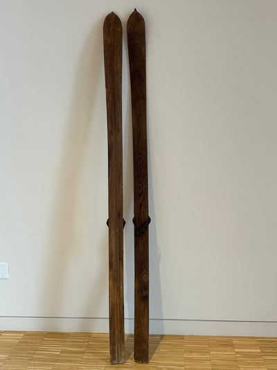 Wide "Shovel" Tip Scandinavian Snow Skis