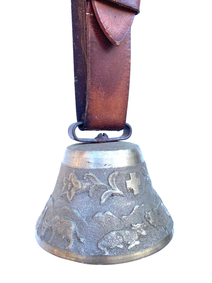 Retro Style Cow Bell Premium Cow Bell Ringing Tiny Loud Bells Metal  Cowbells For Bronze Color 